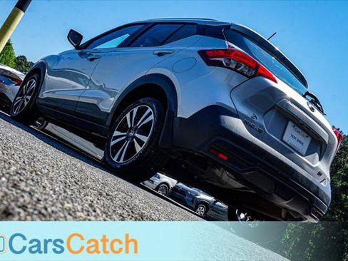 Used 2019 Nissan Kicks SV image 5