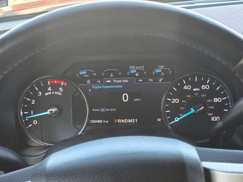 Used 2019 Ford F250 Platinum w/ Platinum Ultimate Package AWD/4WD image 20