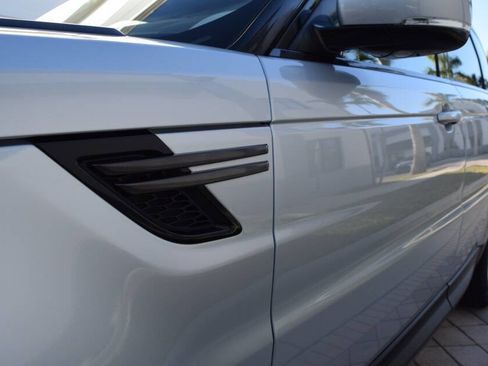 Used 2016 Land Rover Range Rover Sport SE image 34