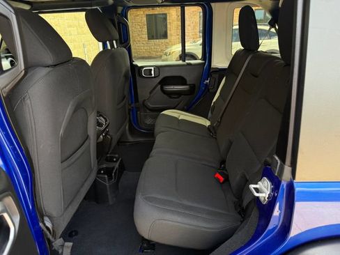 Used 2019 Jeep Wrangler Unlimited Sport S AWD/4WD image 6