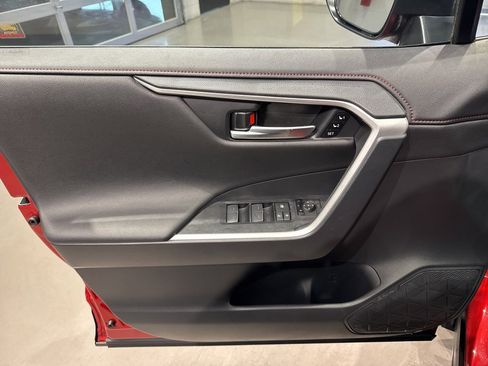 Used 2025 Toyota RAV4 XSE image 15