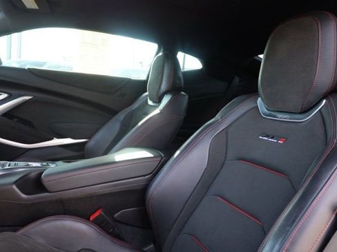 Used 2019 Chevrolet Camaro ZL1 image 20