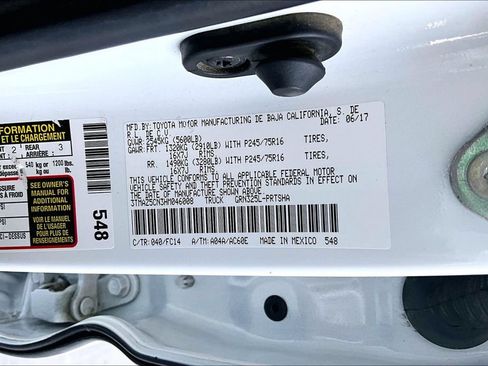 Used 2017 Toyota Tacoma SR5 w/ Tow Package RWD image 32