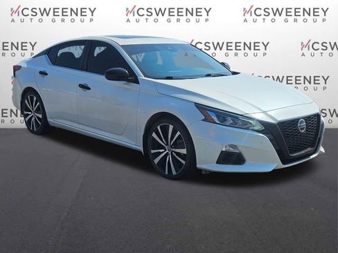 Used 2020 Nissan Altima 2.5 SR w/ Premium Package FWD image 7