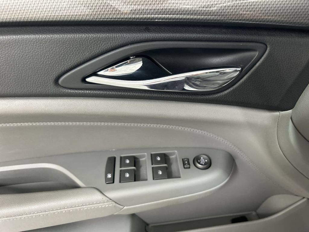 Used 2011 Cadillac SRX 2WD image 11