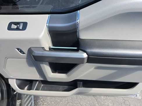 Used 2018 Ford F150 XLT w/ Equipment Group 302A Luxury AWD/4WD image 27