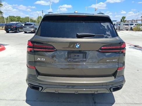 Used 2026 BMW X5 sDrive40i w/ M Sport Package RWD image 5