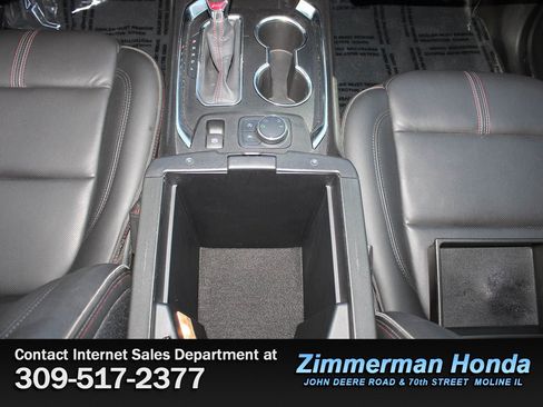 Used 2024 Chevrolet Traverse RS AWD/4WD image 20