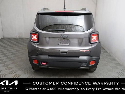 Used 2018 Jeep Renegade Trailhawk AWD/4WD image 6
