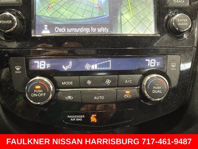Used 2016 Nissan Rogue SV w/ SV Premium Package AWD/4WD image 16