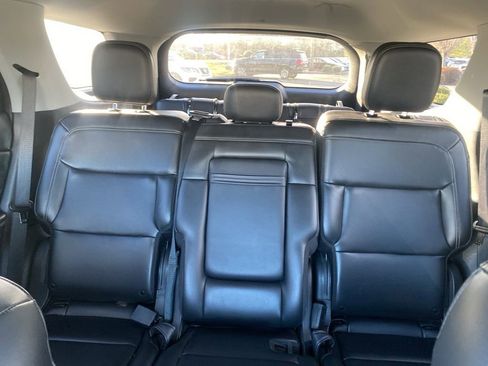 Used 2023 Ford Explorer XLT w/ Equipment Group 202A image 29