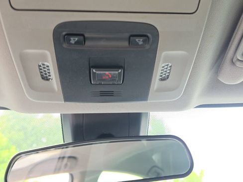 Used 2021 Toyota Camry SE FWD image 23
