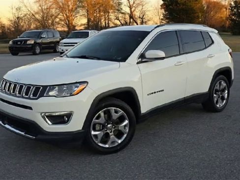 Used 2021 Jeep Compass Limited image 4
