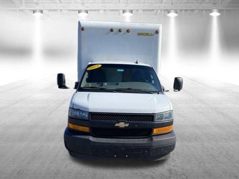 Used 2019 Chevrolet Express 3500 Extended RWD image 13