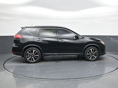 Used 2017 Nissan Rogue SL w/ SL Premium Package image 8