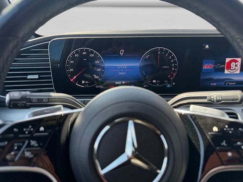 Used 2024 Mercedes-Benz GLE 450e GLE 450e 4MATIC image 16