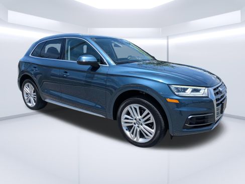 Used 2018 Audi Q5 Prestige w/ Prestige Package AWD/4WD image 1