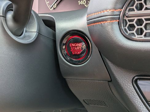 Used 2025 Honda HR-V Sport image 28