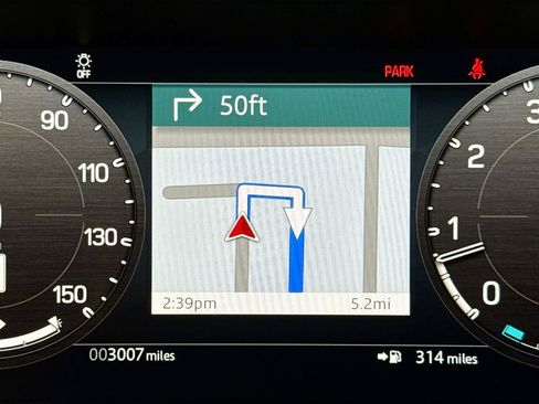 Used 2025 Land Rover Defender 110 S image 11