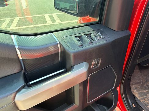 Used 2019 Ford F150 Lariat w/ Equipment Group 502A Luxury AWD/4WD image 15