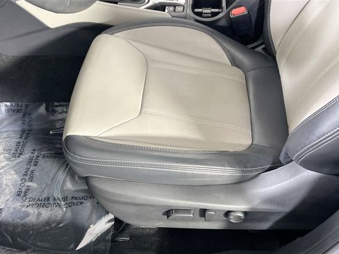 Used 2023 Subaru Forester Limited image 19