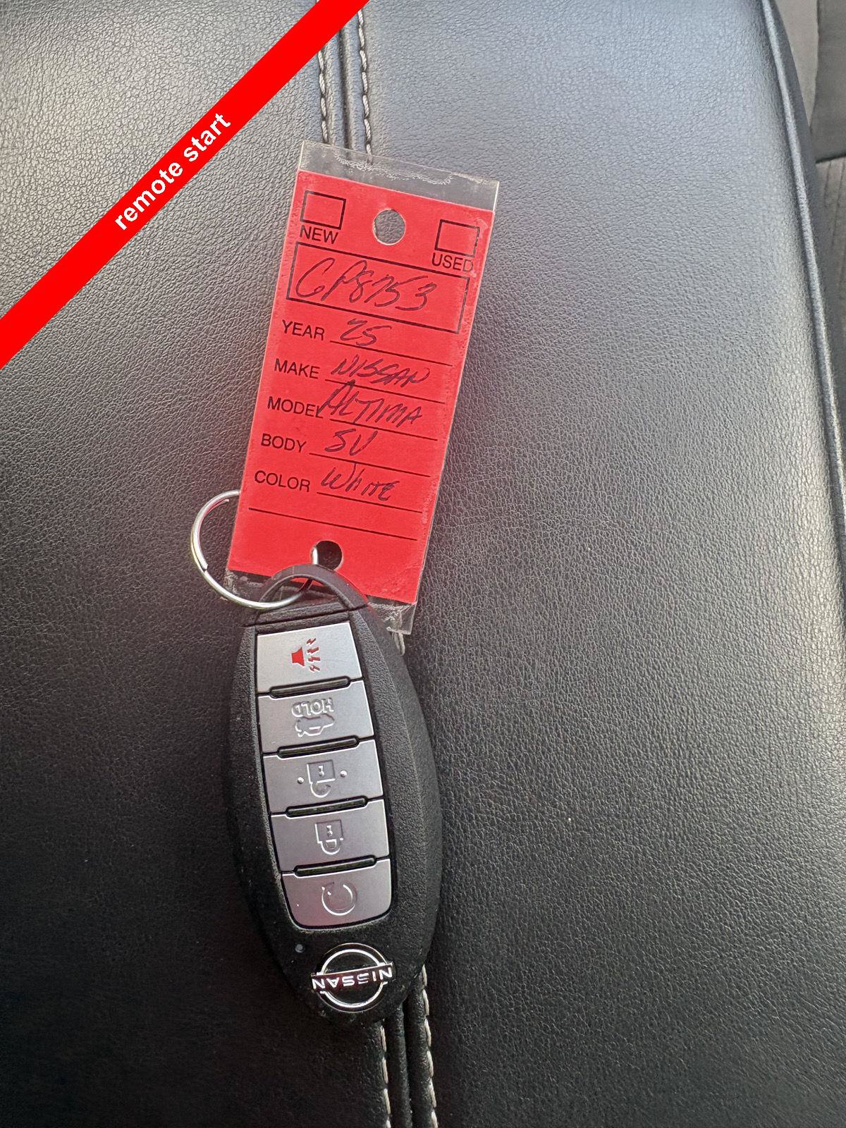 Used 2025 Nissan Altima 2.5 SV FWD image 40
