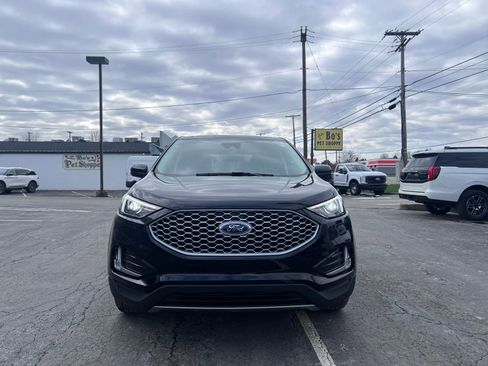 Used 2023 Ford Edge SEL w/ Convenience Package AWD/4WD image 3