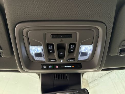 New 2026 Chevrolet Silverado 1500 RST w/ Dark Appearance Package AWD/4WD image 23