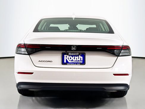 Certified 2023 Honda Accord EX image 6