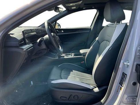 Used 2025 Kia K5 GT-Line w/ GT-Line Premium Package image 10