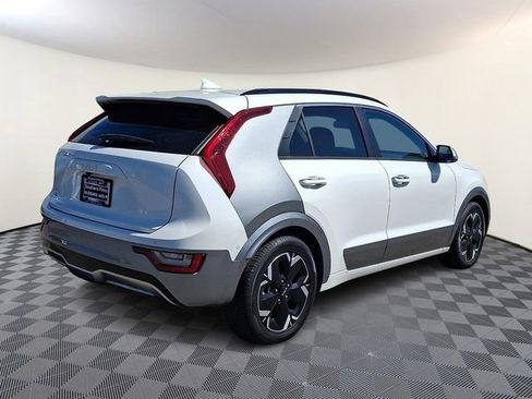 Certified 2023 Kia Niro Wave w/ Wave Preserve Package image 9