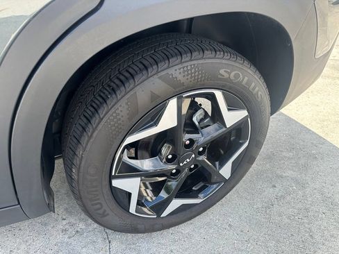 Used 2025 Kia Seltos S FWD image 35