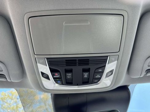 Certified 2024 Acura RDX SH-AWD w/ Technology Package image 31
