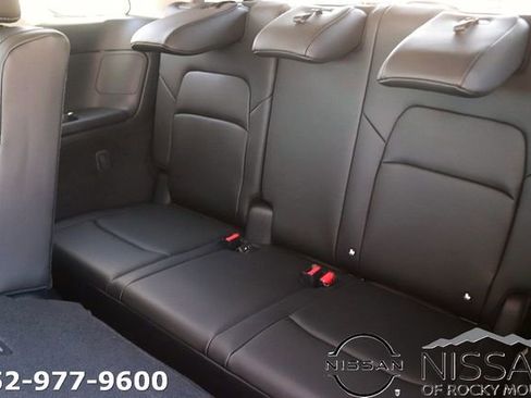 New 2026 Nissan Pathfinder SL FWD image 14