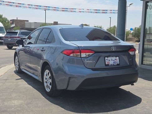 Used 2025 Toyota Corolla LE FWD image 4