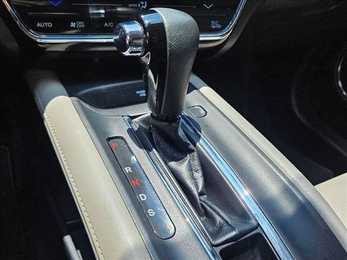 Used 2016 Honda HR-V EX-L image 11