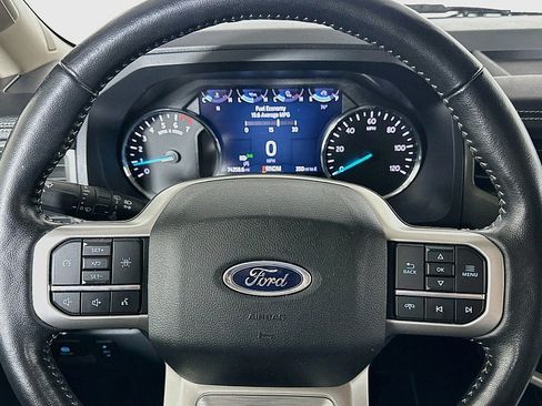 Used 2024 Ford Expedition XLT AWD/4WD image 12