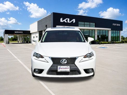 Used 2016 Lexus IS 300 AWD w/ Premium Package image 2
