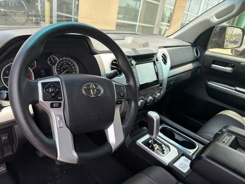 Used 2016 Toyota Tundra SR5 w/ SR5 Upgrade Package RWD image 8