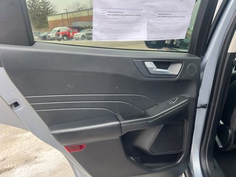 Used 2022 Ford Escape Titanium w/ Titanium Elite Package image 17