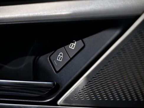 New 2026 Jaguar F-PACE R-Dynamic S image 13