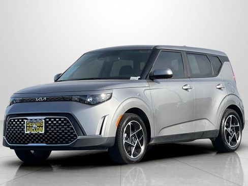 Used 2023 Kia Soul EX image 8