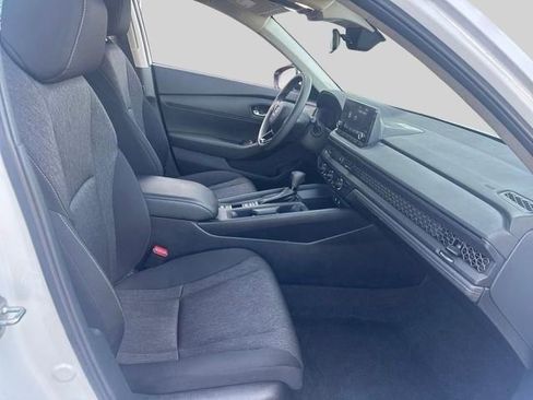 Used 2023 Honda Accord LX image 19