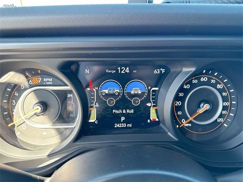 Used 2024 Jeep Wrangler Sahara w/ Technology Group image 14
