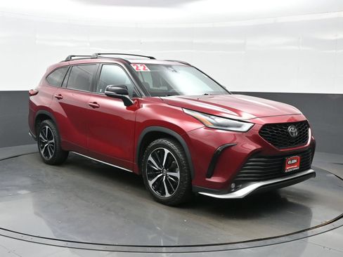 Used 2022 Toyota Highlander XSE AWD/4WD image 8