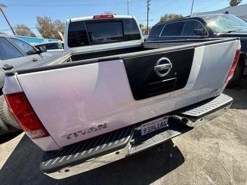 Used 2012 Nissan Titan SV w/ SV Premium Utility Pkg RWD image 7