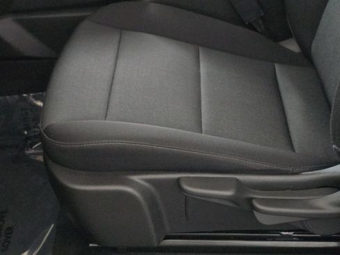 Used 2025 Chevrolet Colorado W/T RWD image 30