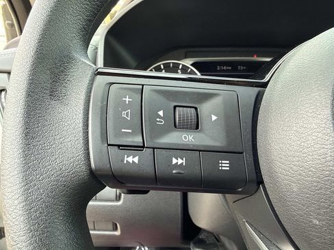 Certified 2023 Nissan Rogue SV image 32