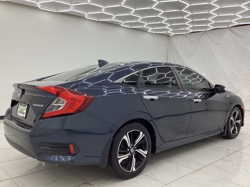 Used 2017 Honda Civic Touring image 12