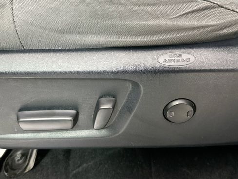 Used 2018 Toyota Tundra SR5 image 19